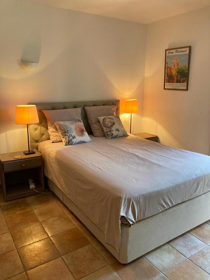 Lone Star House Bed & Breakfast Sainte-Maxime Bagian luar foto