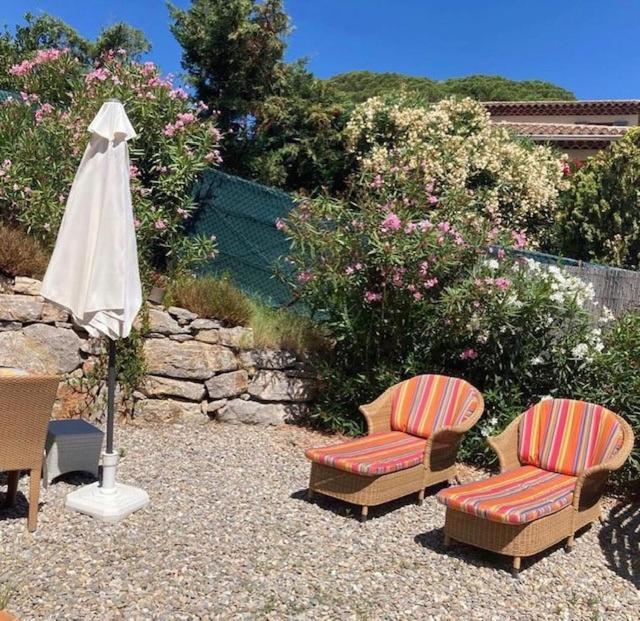 Lone Star House Bed & Breakfast Sainte-Maxime Bagian luar foto