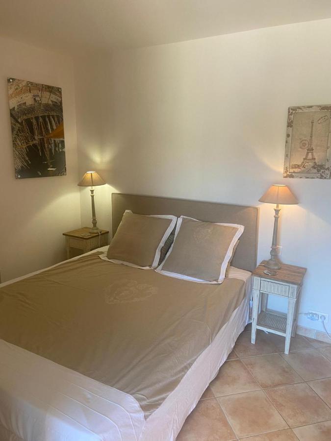 Lone Star House Bed & Breakfast Sainte-Maxime Bagian luar foto