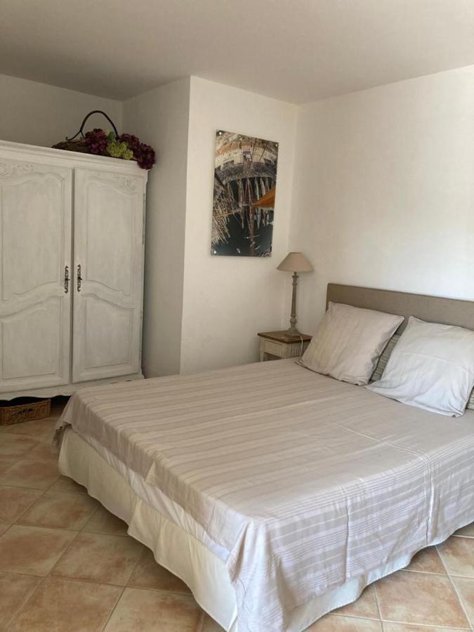 Lone Star House Bed & Breakfast Sainte-Maxime Bagian luar foto