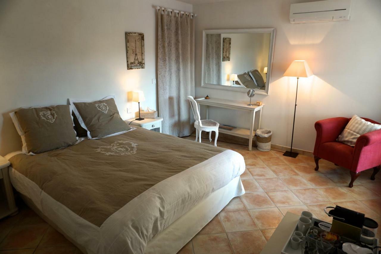 Lone Star House Bed & Breakfast Sainte-Maxime Bagian luar foto