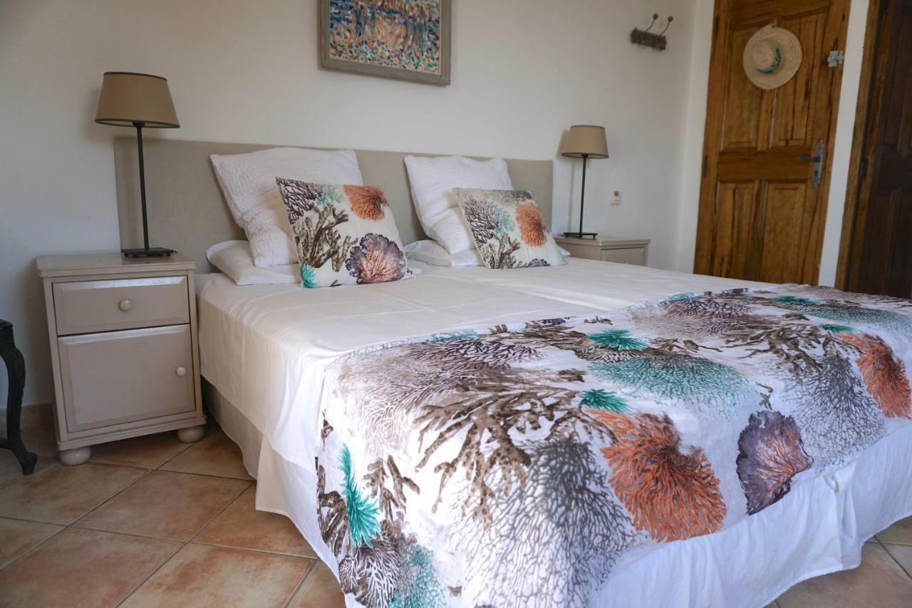 Lone Star House Bed & Breakfast Sainte-Maxime Bagian luar foto