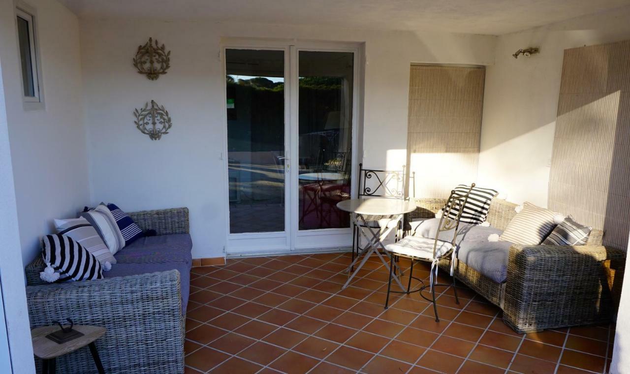 Lone Star House Bed & Breakfast Sainte-Maxime Bagian luar foto